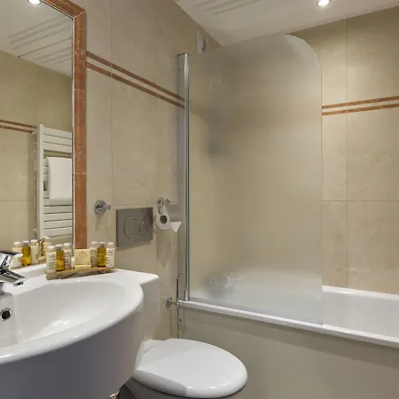 Otel Araucaria & 4*