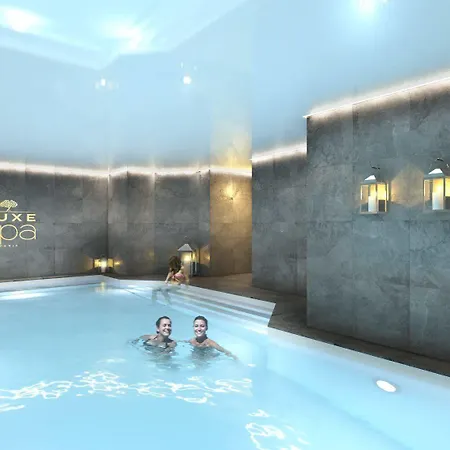 Hotell Araucaria & 4*