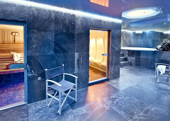 Araucaria & 4* ラ・プラーニュ