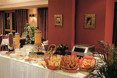 Araucaria & Hotel 4*