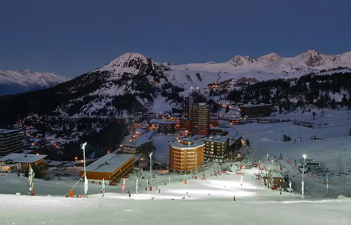 Araucaria & 4* ラ・プラーニュ